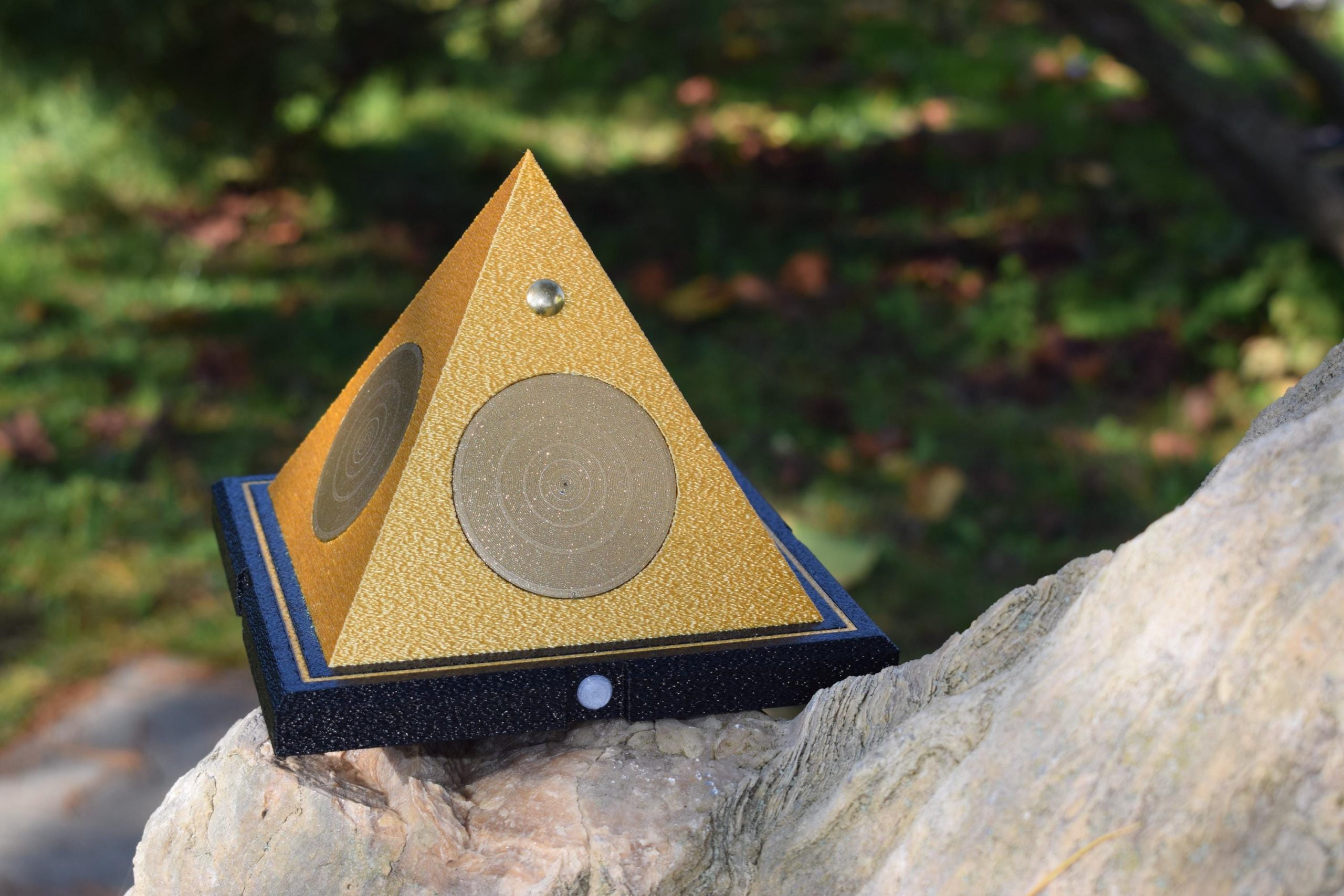 Tesla Coil Pyramid Generator with 7.83Hz Schumann Frequency - Sacred Geometry Sound Healing Device for Energy Balancing and EMF Harmonizing